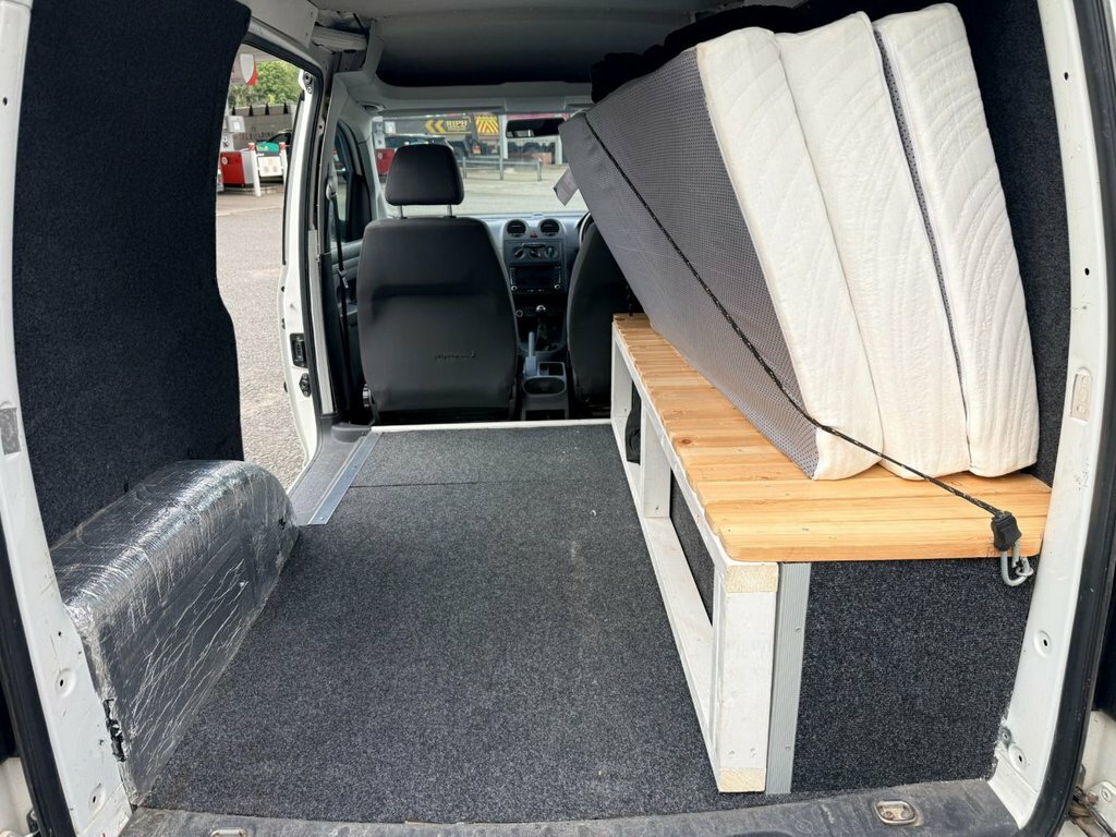 Volkswagen Caddy 1.6 Tdi Bluemotion 102Ps Van, No Vat Blue #15