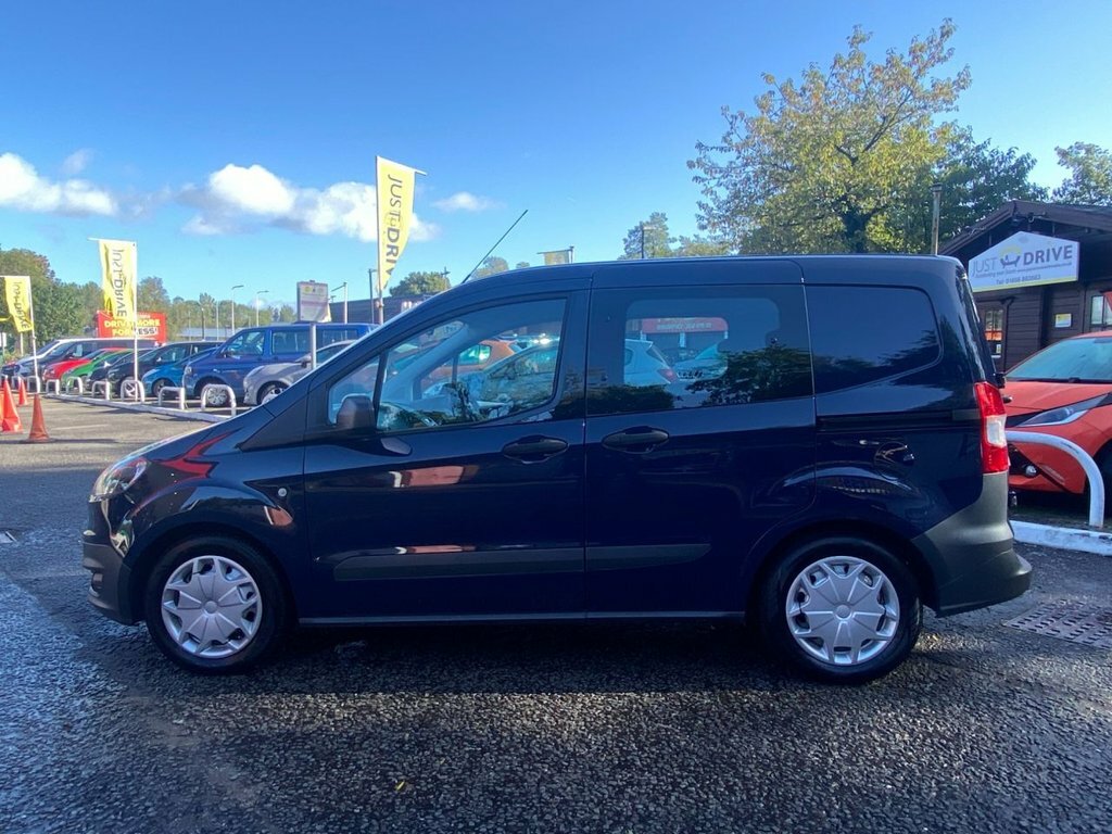 Ford Transit Courier Combi Blue #5