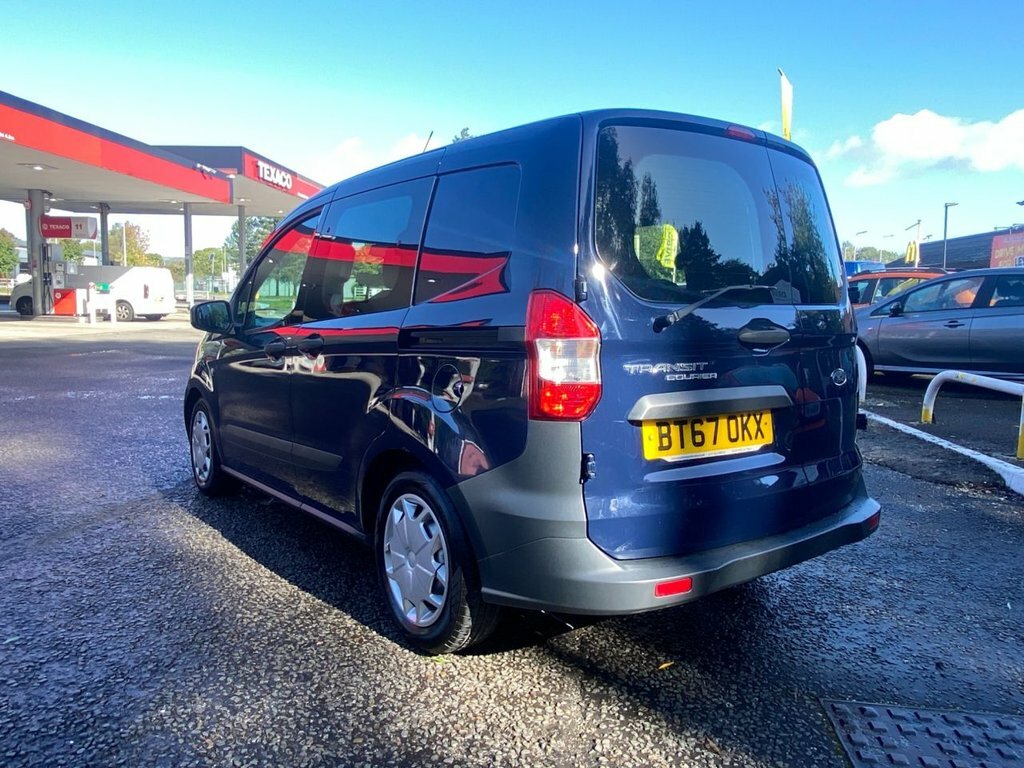 Ford Transit Courier Combi Blue #6