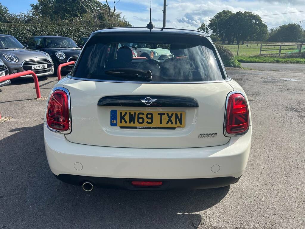 Mini Hatch 1.5 Cooper Classic II White #4