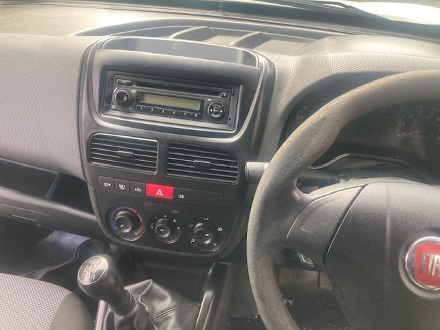 Fiat Doblo 16V Sx Multijet White #10