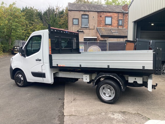 Renault Master Diesel White #3