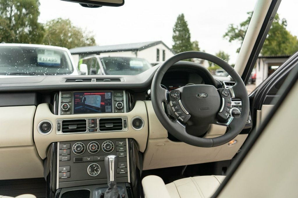 Land Rover Range Rover 3.6 Td V8 Vogue 2010 Black #7