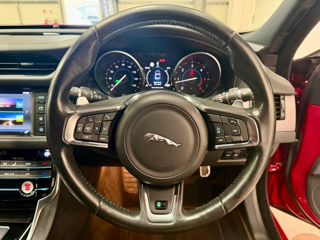 Jaguar XF R-sport Black #8
