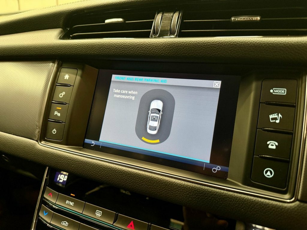 Jaguar XF R-sport Black #11