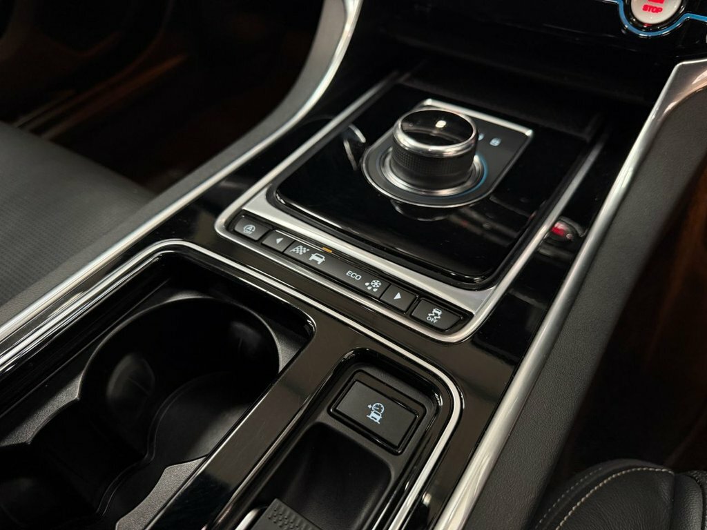 Jaguar XF R-sport Black #15