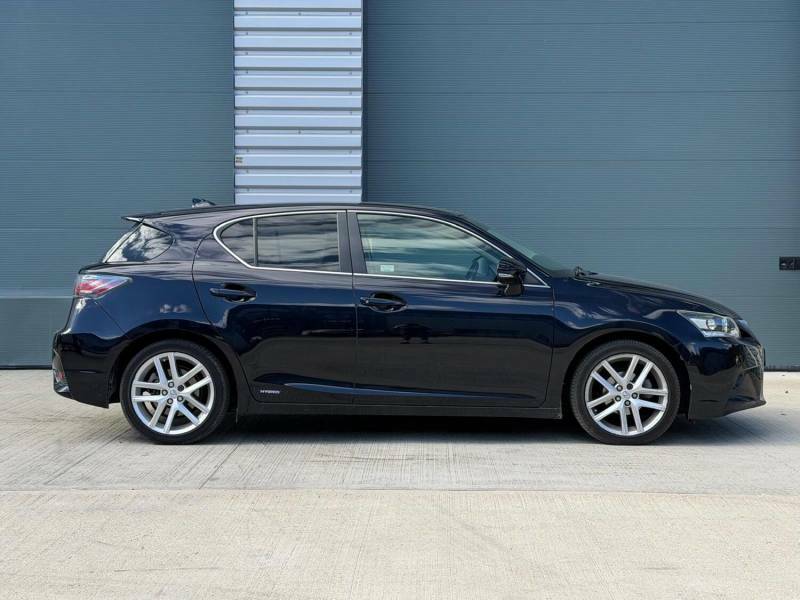 Lexus CT 200H 1.8 Advance Cvt Black #4