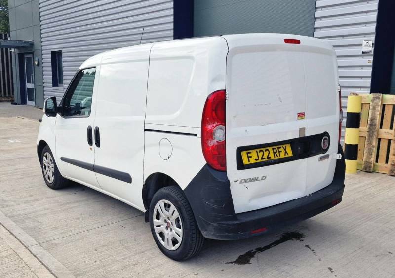 Fiat Doblo 1.6 Multijet 16V 90 Tecnico Van Start Stop White #5