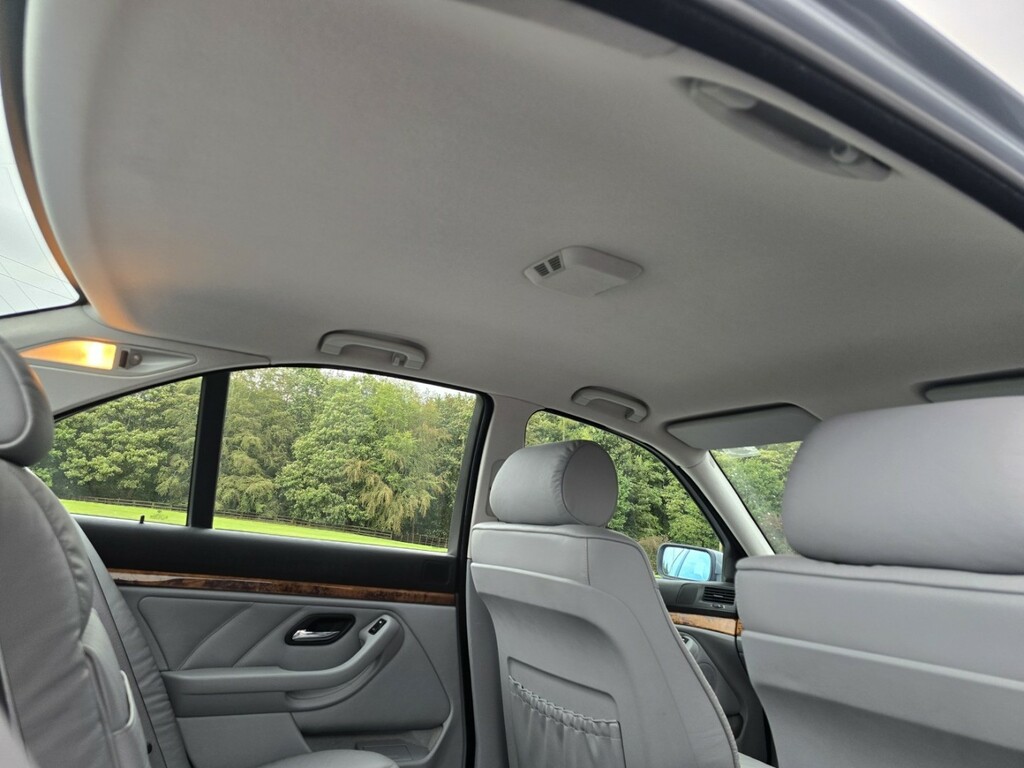 BMW 5 Series 530I Se Silver #31