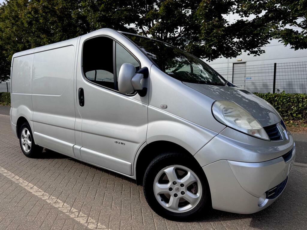 Renault Trafic 2.0 Dci Sl27 Sport L1 H1 Silver