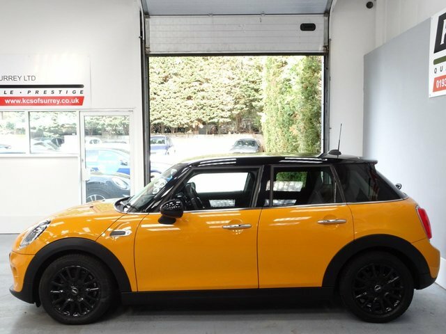 Mini Hatch 1.5 Cooper Hatchback Euro 6 Ss Orange #3