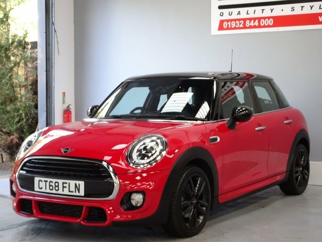Mini Hatch 1.5 Cooper Sport Hatchback Steptronic E Red #4