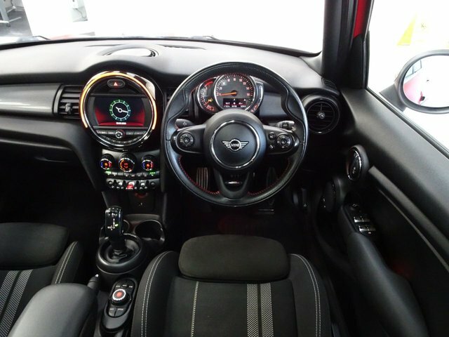 Mini Hatch 1.5 Cooper Sport Hatchback Steptronic E Red #6