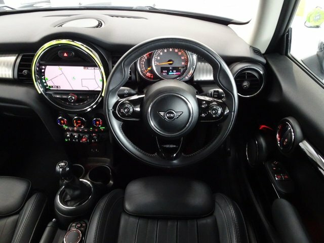 Mini Hatch 2.0 Cooper S Exclusive Hatchback Black #6
