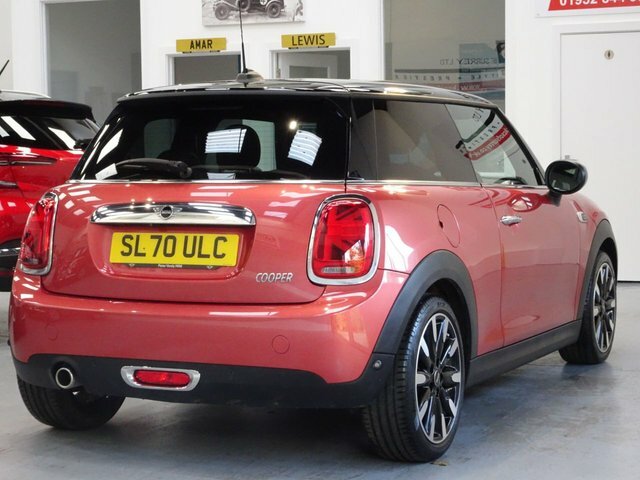 Mini Hatch 1.5 Cooper Exclusive Hatchback E Red #5