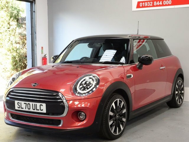 Mini Hatch 1.5 Cooper Exclusive Hatchback E Red #4