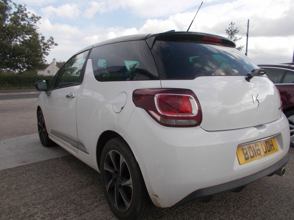 DS DS 3 Hatchback 1.2 Puretech Elegance Euro 6 Ss Black #6