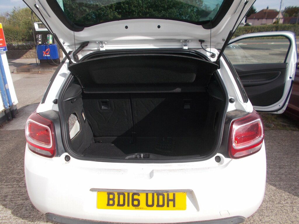 DS DS 3 Hatchback 1.2 Puretech Elegance Euro 6 Ss Black #12