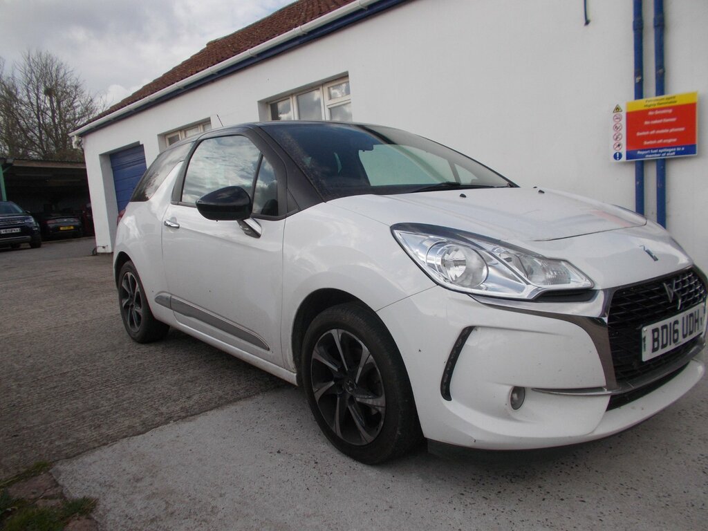 DS DS 3 Hatchback 1.2 Puretech Elegance Euro 6 Ss Black #2