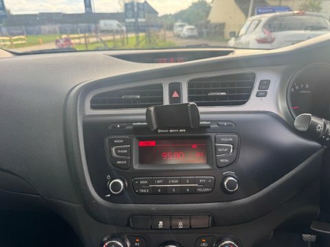 Kia Ceed 1.6 Crdi Ecodynamics 2 Sports Wagon Man Silver #9