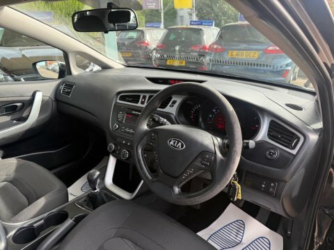 Kia Ceed 1.6 Crdi 2 Sports Wagon Euro 5 Red #14