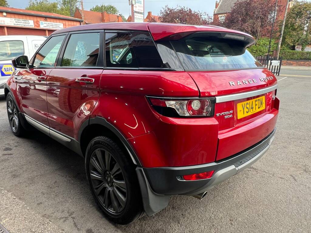 Land Rover Range Rover Evoque 2.2 Sd4 Prestige Red #4