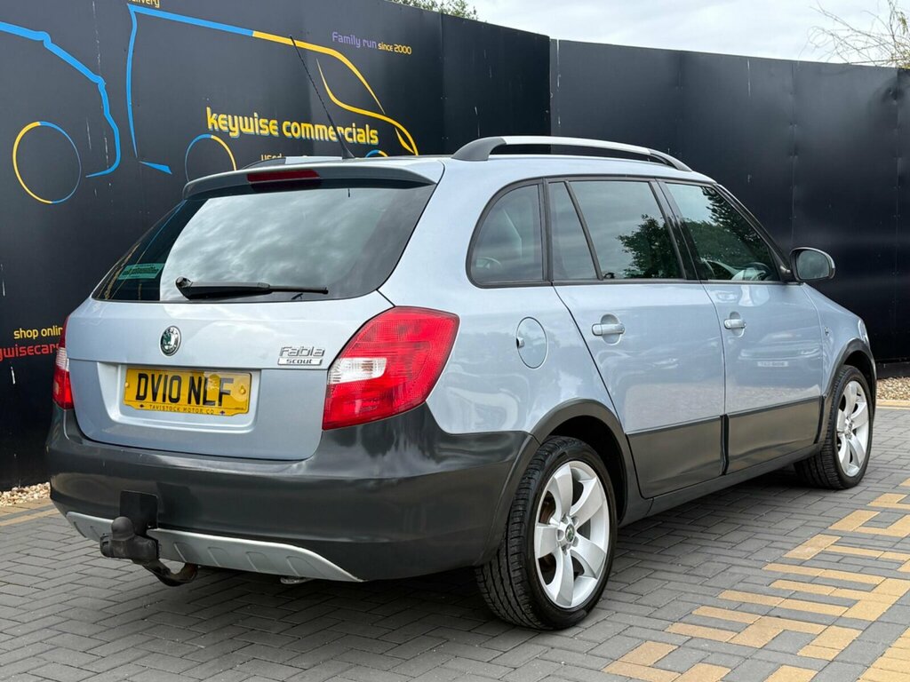 Skoda Fabia 1.6 Tdi Scout Euro 5 Blue #5
