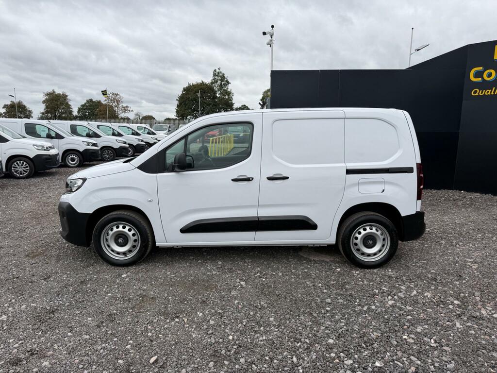 Vauxhall Combo 1.5 Turbo D 2300 Prime Panel Van Swb Euro 6 Ss White #3