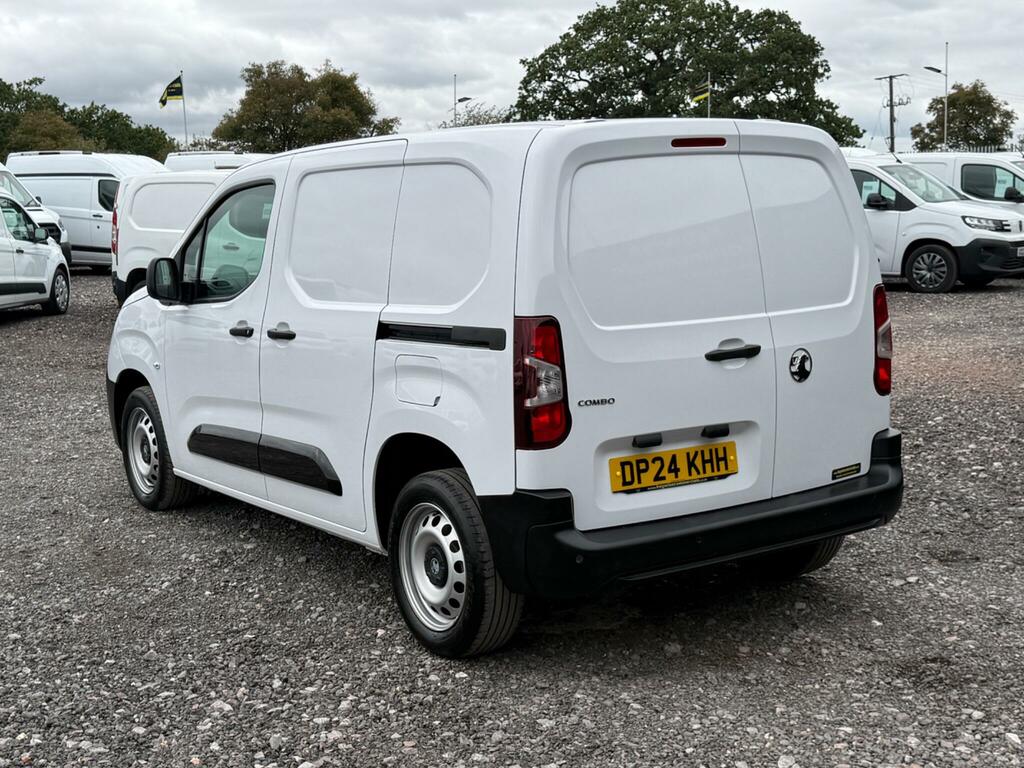 Vauxhall Combo 1.5 Turbo D 2300 Prime Panel Van Swb Euro 6 Ss White #4