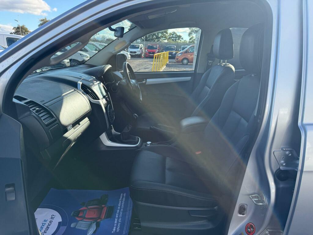 Isuzu D-Max 1.9 Td Fury 4Wd Euro 6 Red #13