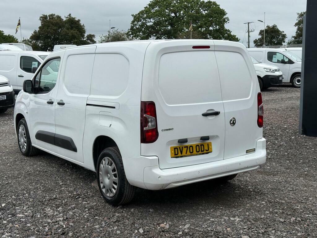 Vauxhall Combo 1.5 Turbo D 2300 Sportive L2 H1 Euro 6 Ss White #4
