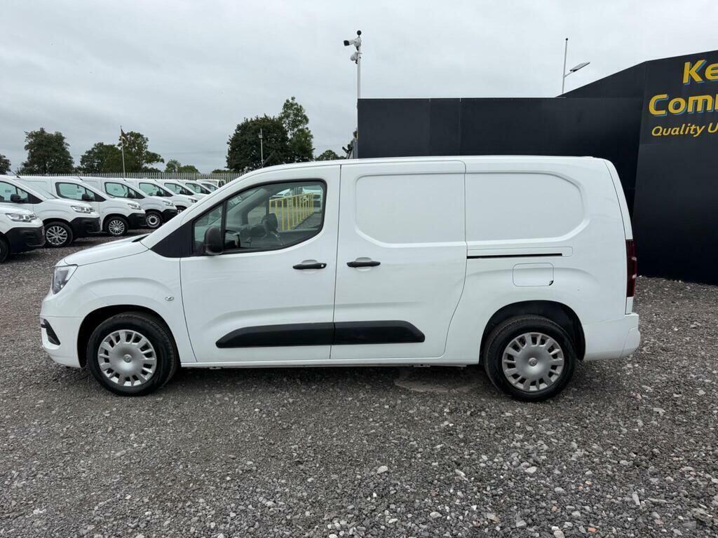 Vauxhall Combo 1.5 Turbo D 2300 Sportive L2 H1 Euro 6 Ss White #3