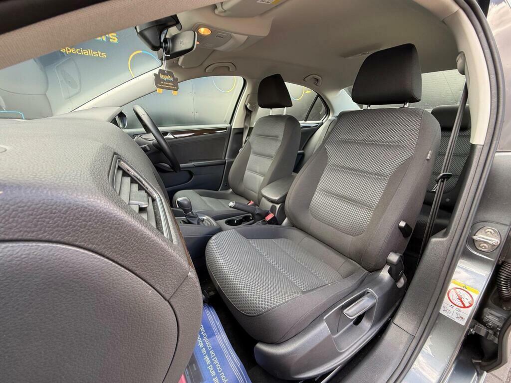 Volkswagen Jetta Gt Tdi Bluemotion Technology In White With 55K White #19