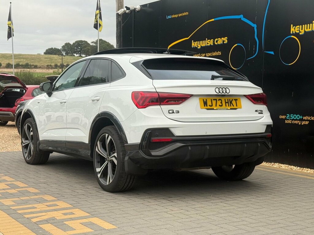 Audi Q3 2.0 Tdi 40 Black Edition Sportback S Tronic Quattr White #3