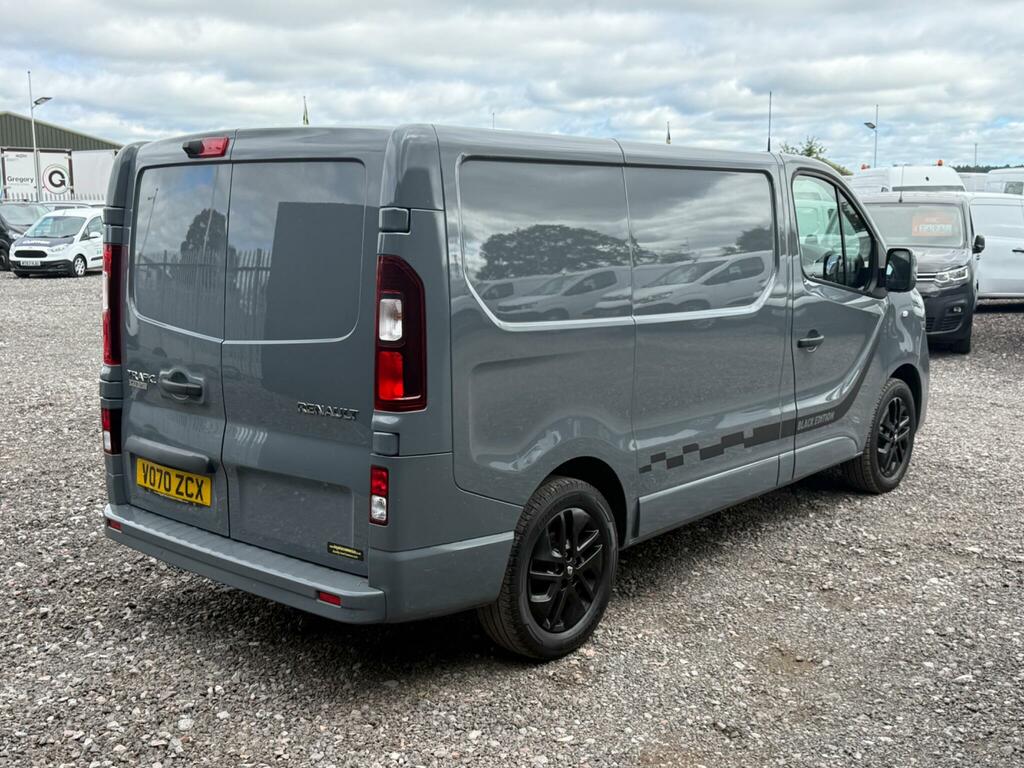 Renault Trafic 2.0 Dci Energy 28 Black Edition Swb Standard Roof Grey #6