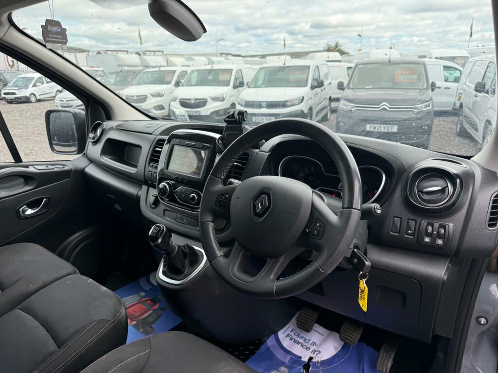 Renault Trafic 2.0 Dci Sl28 Black Edition Camper Van Euro 6 Grey #11