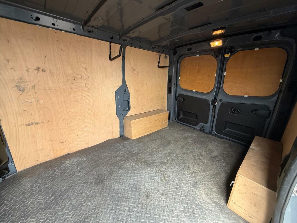 Renault Trafic 2.0 Dci Sl28 Black Edition Camper Van Euro 6 Grey #26