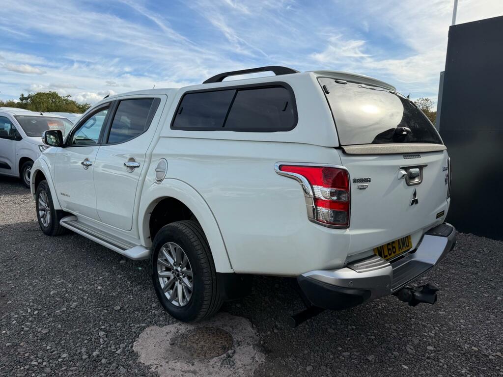 Mitsubishi L200 2.4 Di-d Dc Barbarian 4Wd Euro 6 White #5