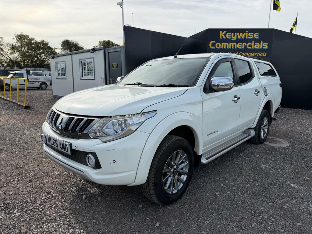 Mitsubishi L200 2.4 Di-d Dc Barbarian 4Wd Euro 6 White #3