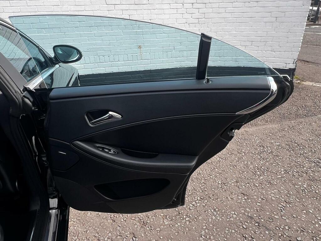 Mercedes-Benz CLS Cls500 Blue #21
