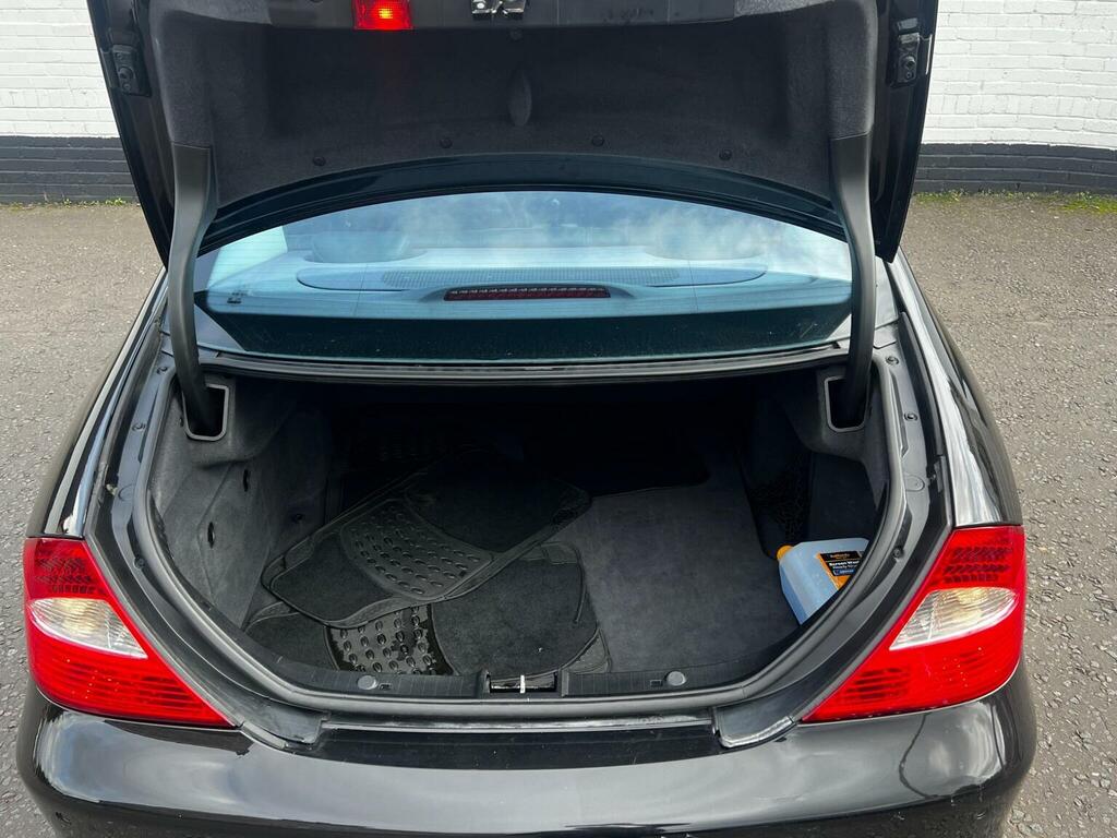 Mercedes-Benz CLS Cls500 Blue #24