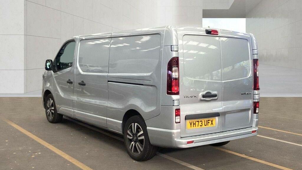 Renault Trafic 2.0 Dci Blue Ll30 Sport L2 H1 Euro 6 Ss Grey #2