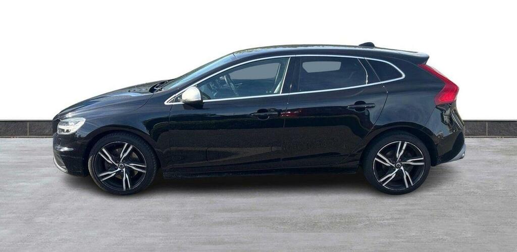 Volvo V40 2.0 D4 R-design Pro Euro 6 Ss Black #2