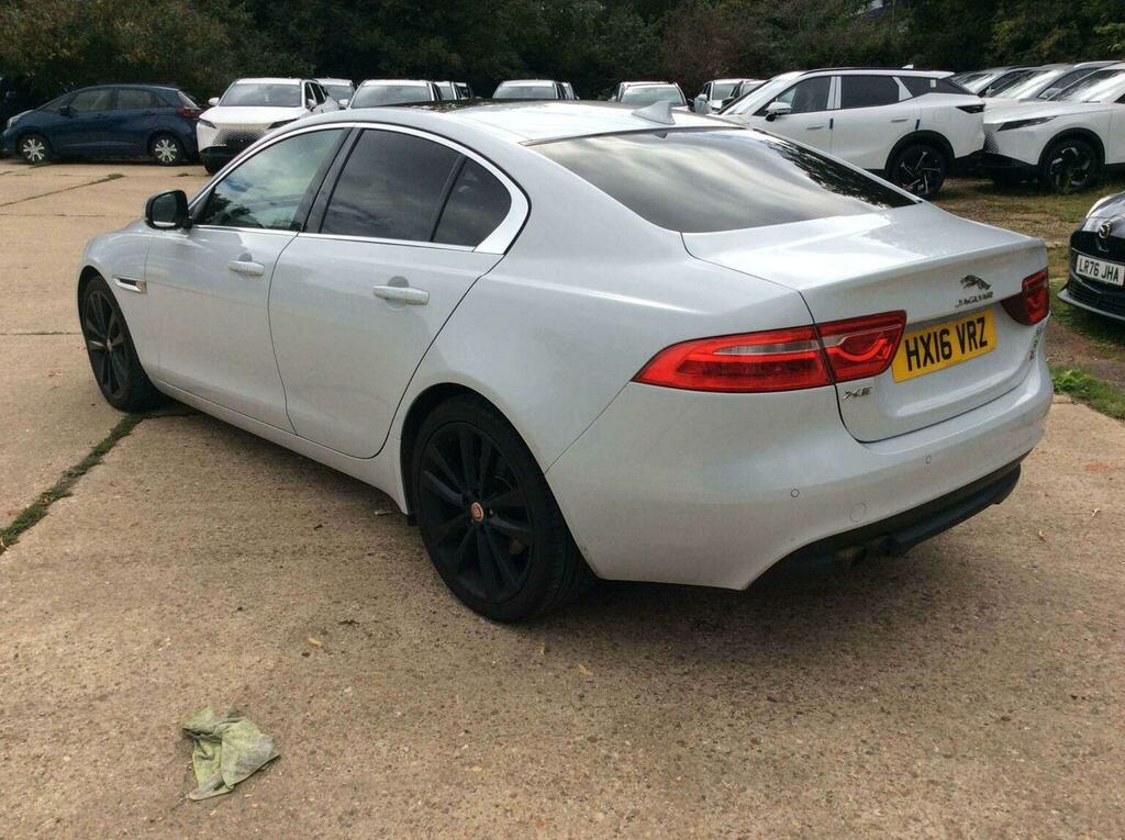 Jaguar XE Saloon 2.0D Portfolio Euro 6 Ss 2016 White #4