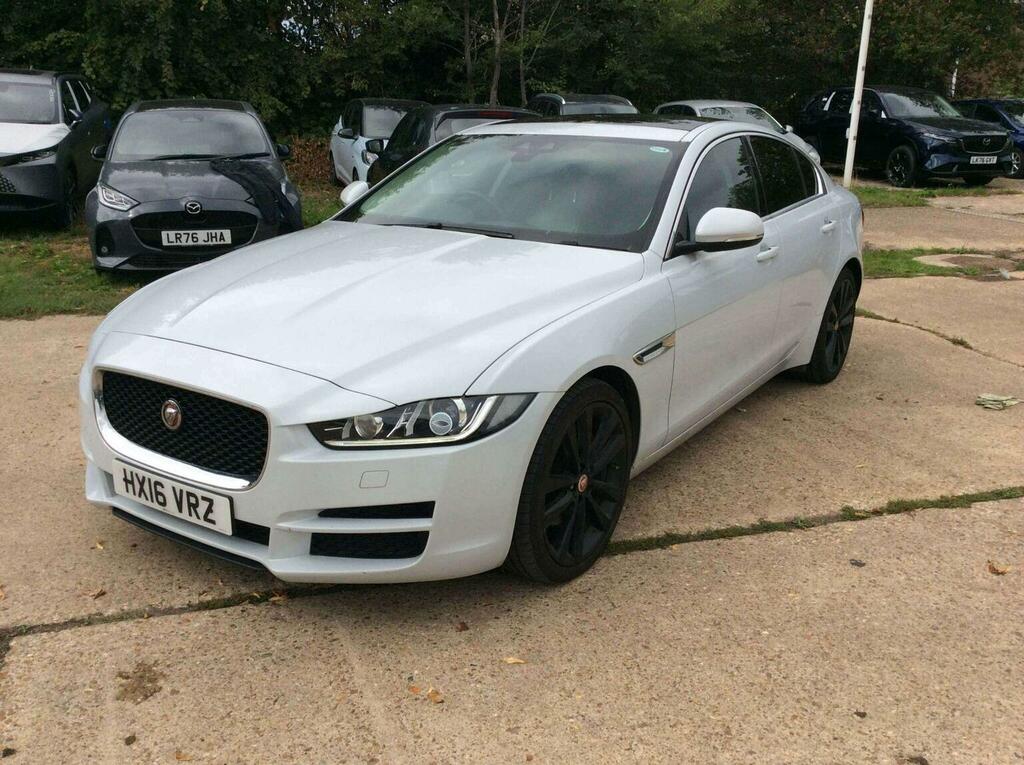 Jaguar XE Saloon 2.0D Portfolio Euro 6 Ss 2016 White #3