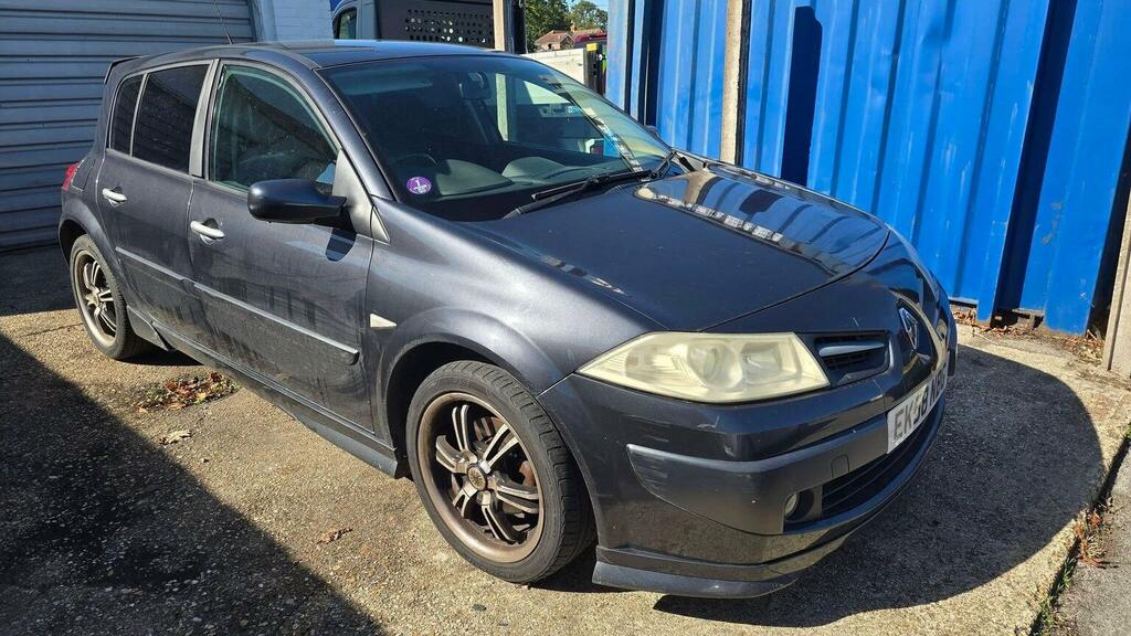 Renault Megane 1.6 Vvt Dynamique Grey
