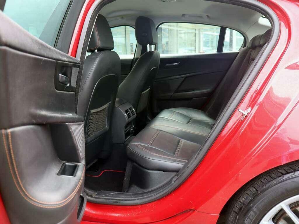 Jaguar XE 2.0D Prestige Euro 6 Ss Red #3
