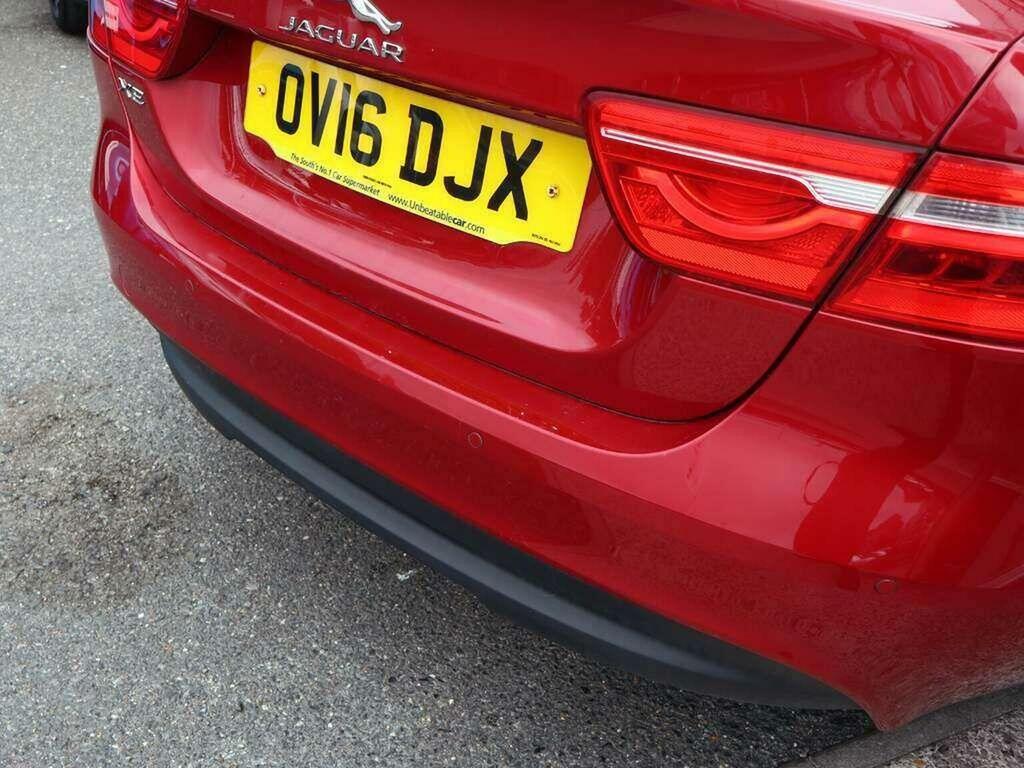 Jaguar XE 2.0D Prestige Euro 6 Ss Red #2