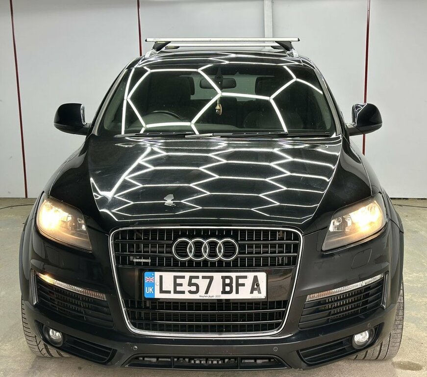 Audi Q7 3L S Line Black #4