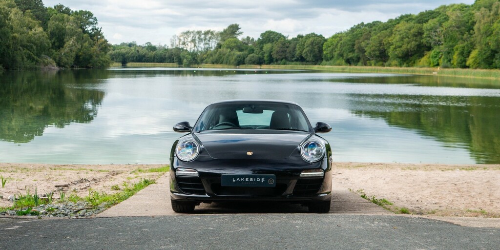 Porsche 911 3.6 997 Carrera Black #2